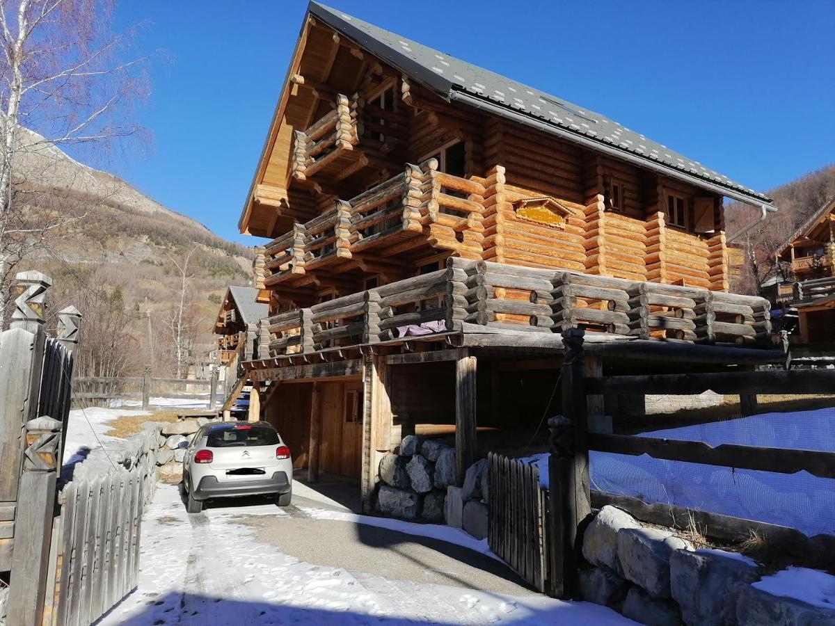 Chalet Les Pins Blancs Allos Exterior foto